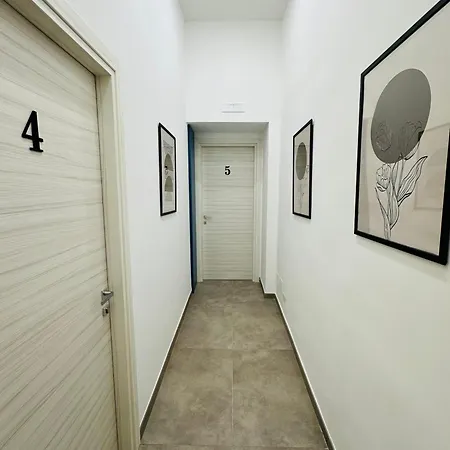 Bausan Avenue Naples